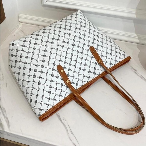 ⚠️Clearance Large White Patterned Tote Shoulder Bag - Picture 6 of 9